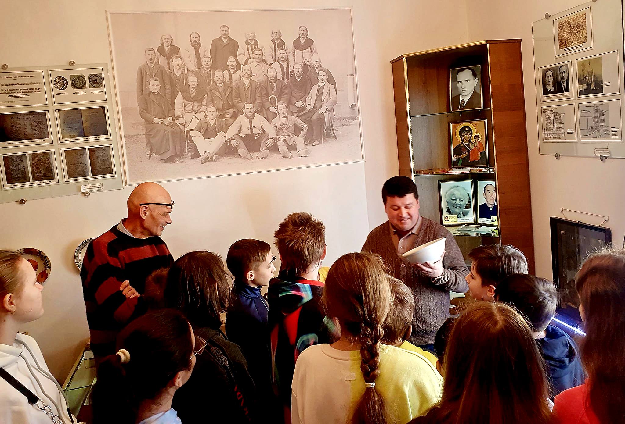 331922108 592089612774813 6421766017571013526 n