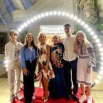 photo 5458798477556440954 y